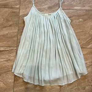 COPY - Flirty GAP pleated top